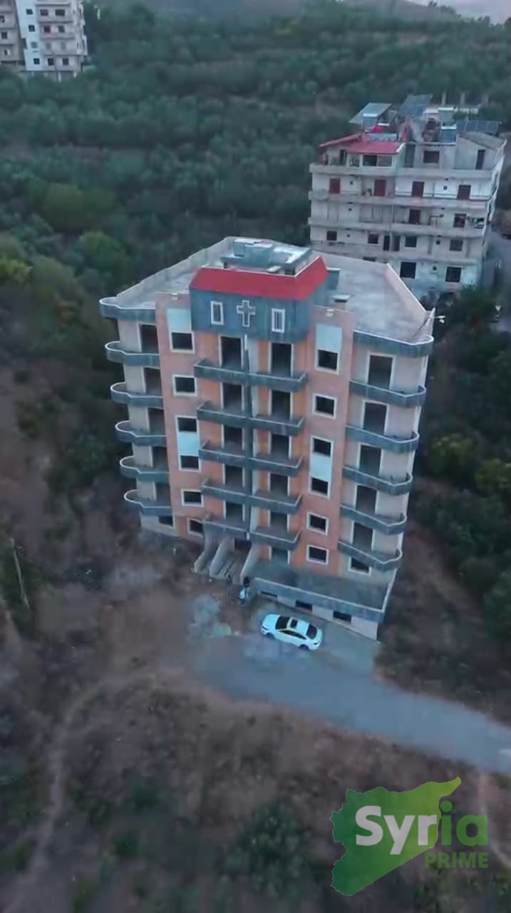عمارة سكنية في حمص