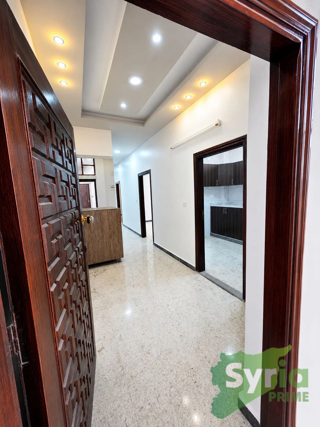 شقة في حمص