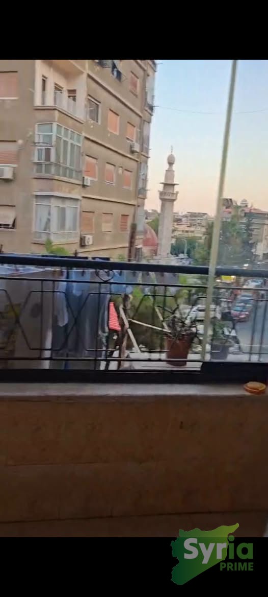 شقة في دمشق